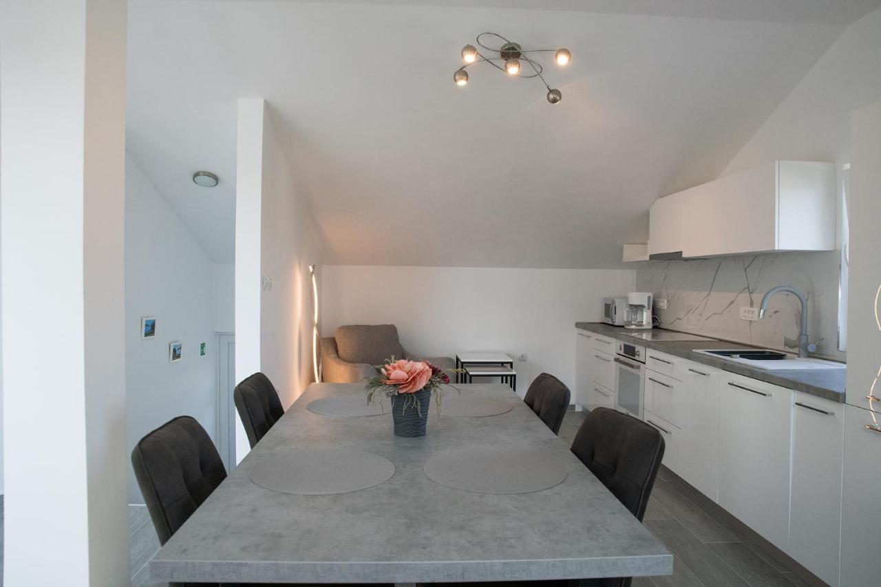 Apartmani Vrtodusic Banjol Εξωτερικό φωτογραφία