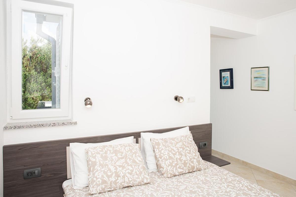 Apartmani Vrtodusic Banjol Εξωτερικό φωτογραφία