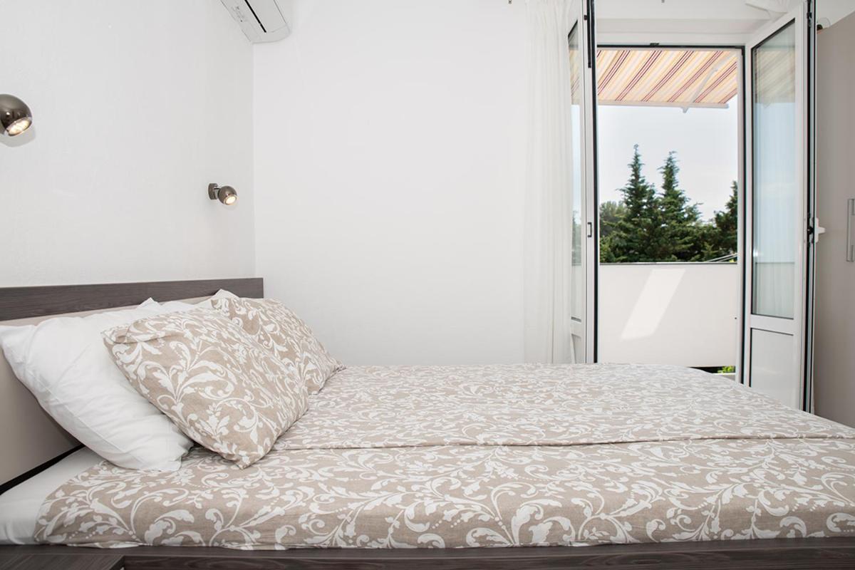 Apartmani Vrtodusic Banjol Εξωτερικό φωτογραφία