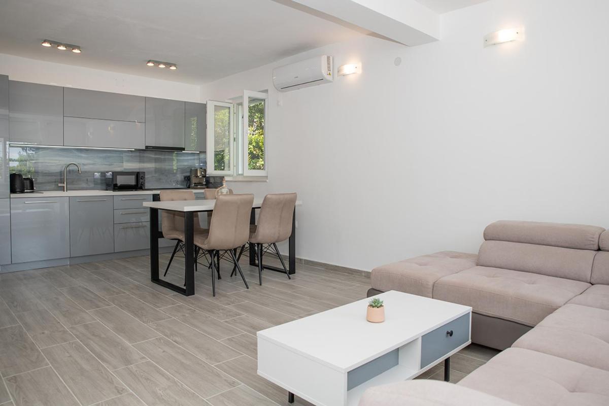 Apartmani Vrtodusic Banjol Εξωτερικό φωτογραφία