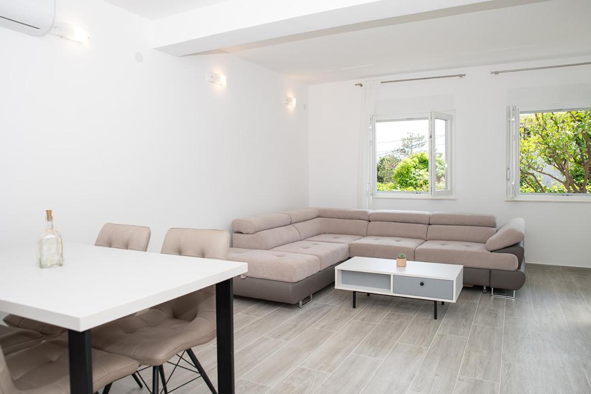 Apartmani Vrtodusic Banjol Εξωτερικό φωτογραφία