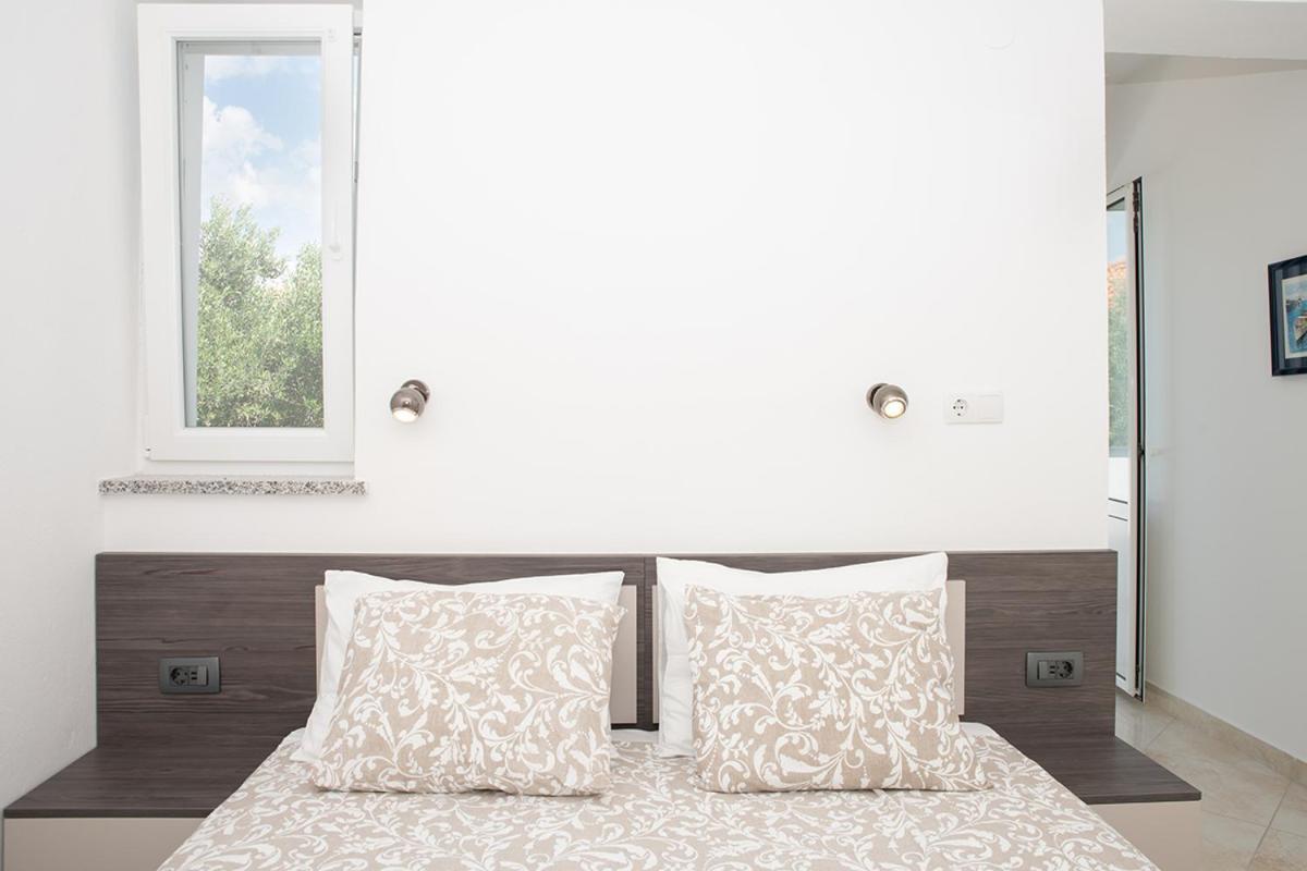 Apartmani Vrtodusic Banjol Εξωτερικό φωτογραφία