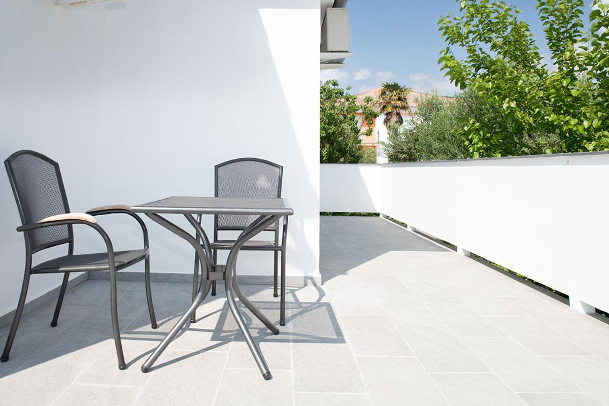 Apartmani Vrtodusic Banjol Εξωτερικό φωτογραφία