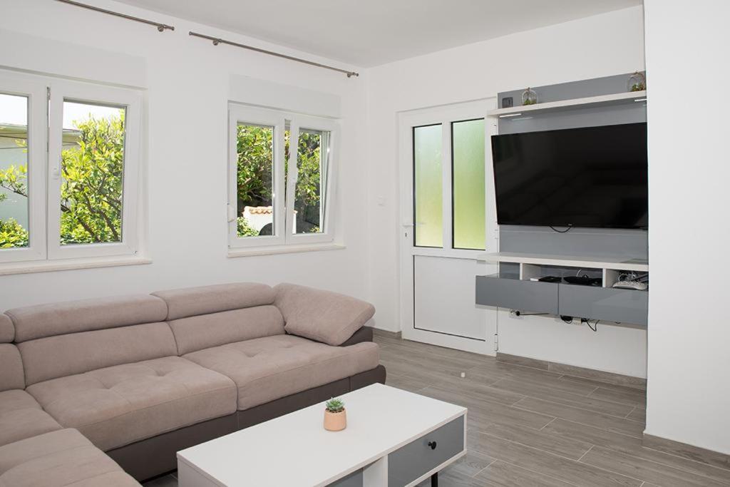 Apartmani Vrtodusic Banjol Εξωτερικό φωτογραφία