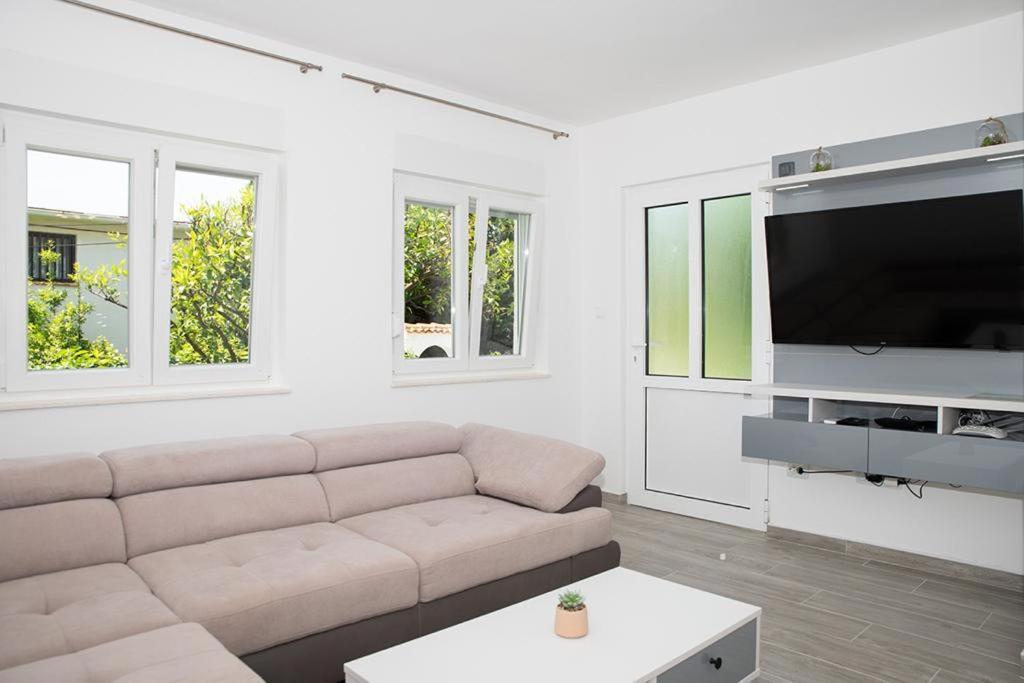 Apartmani Vrtodusic Banjol Εξωτερικό φωτογραφία